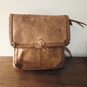 THE SAK Embossed Tan VENTURA Glazed LEATHER Convertible BACKPACK Crossbody BAG